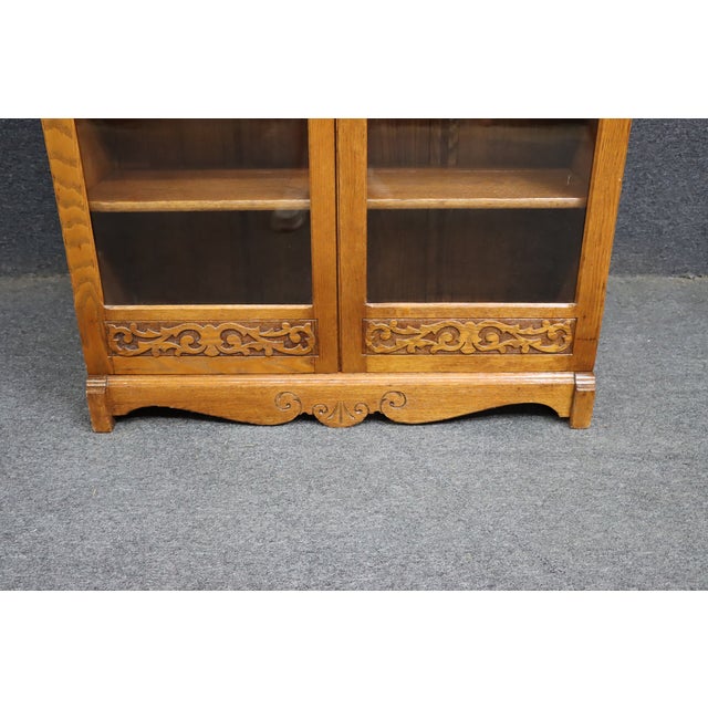 Victorian Oak Two-Door Glass Bookcase With Adjustable Shelves, Circa 1900 For Sale - Image 4 of 11