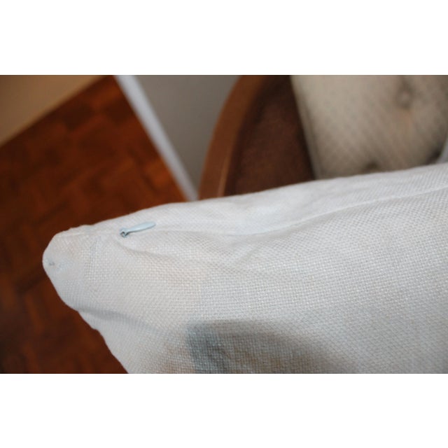 CORRECTION TO SHIPPING TIME, THIS IS SELLER SHIPPING, ARRIVAL TIME IS 4-10 DAYS FROM PURCHASE DATE. Well made vintage...