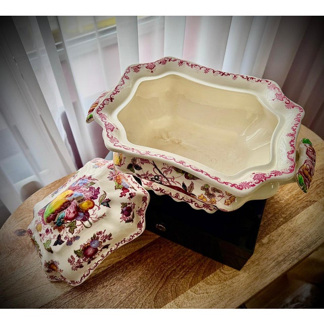 Ceramic Vintage Red Fruit Basket Lidded Soup Tureen from Mason's Ironstone, England, 1950s For Sale - Image 7 of 18