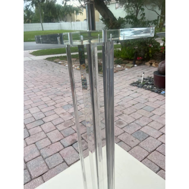 Mid 20th Century Lucite Floor Lamp For Sale In West Palm - Image 6 of 10