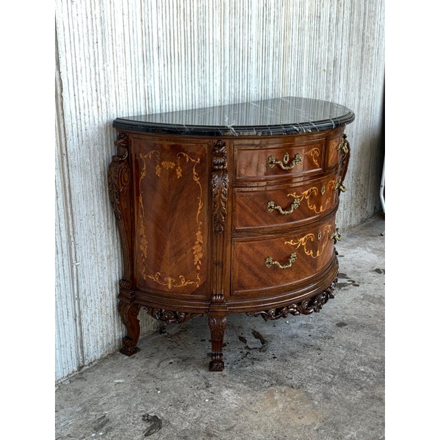 Pair of Carved and Marquetry Nightstands with Two Doors and Hidden Drawer For Sale - Image 13 of 18