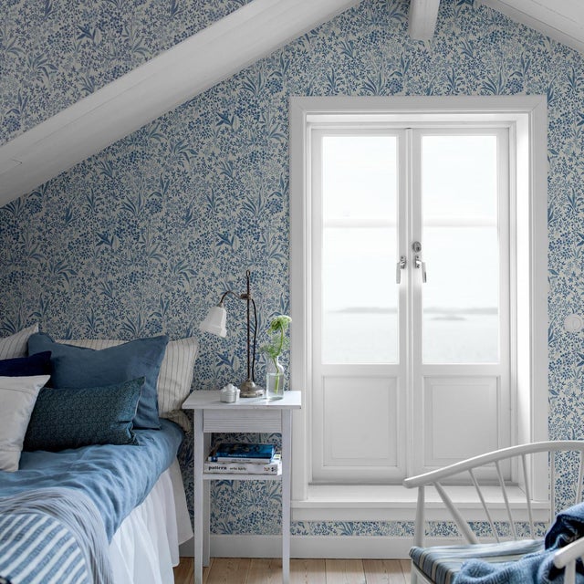 Contemporary SAMPLE - Boråstapeter Nocturne Wallpaper In Blue And White For Sale - Image 3 of 3