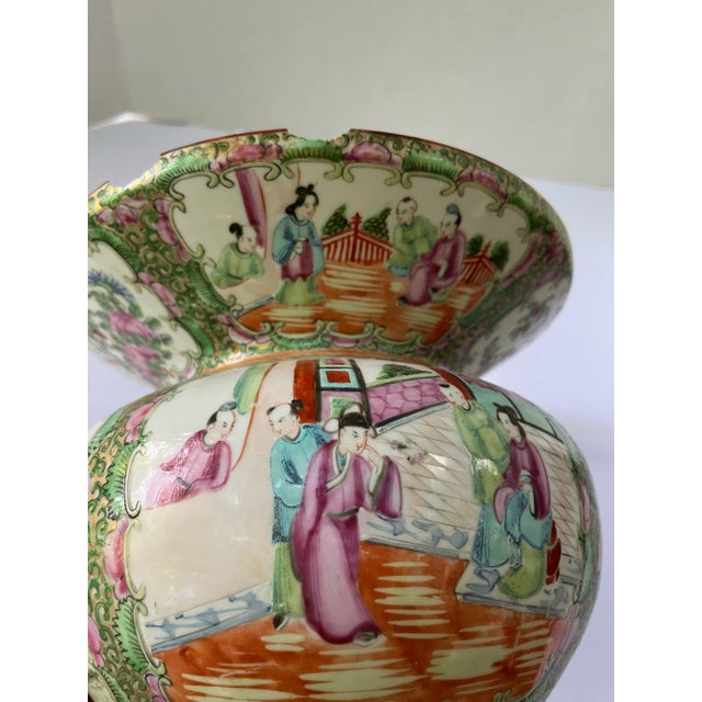 Antique Chinese Rose Medallion Porcelain Vase For Sale - Image 9 of 10