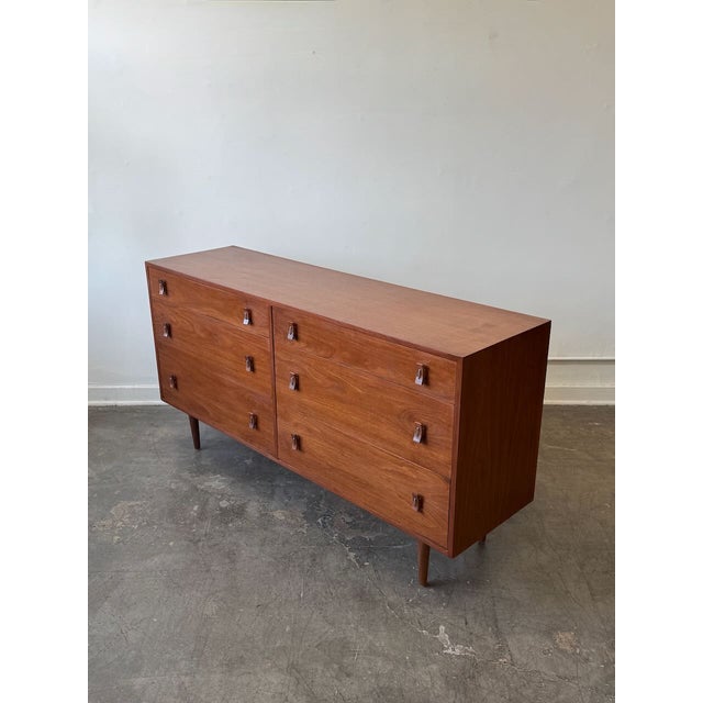 1960's Low Dresser Attr. To Stanley Young for Glenn of Ca For Sale In Los Angeles - Image 6 of 13