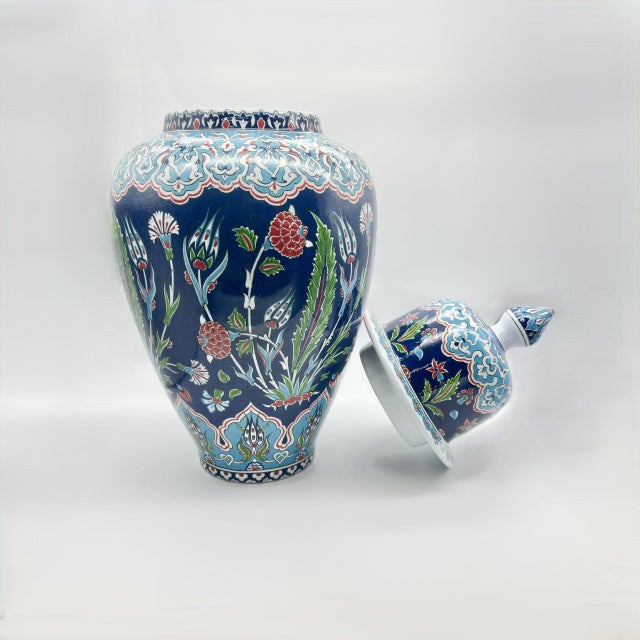 Handmade Ceramic Grand Shah Vase with Lid (60cm) Dark Blue Saz Leaf and Carnation For Sale - Image 6 of 7