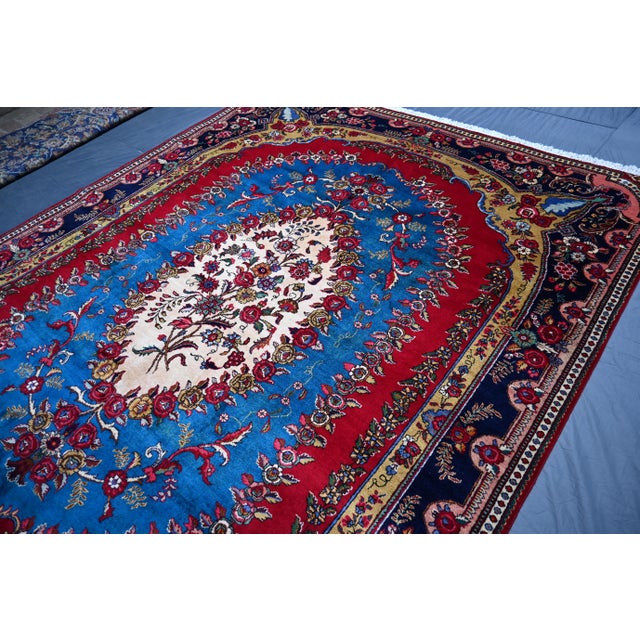 Vintage Persian Kerman Rug – Floral Oval Design, Red, Blue & Gold Accents 8'6 X 11'1 Ft For Sale - Image 6 of 6