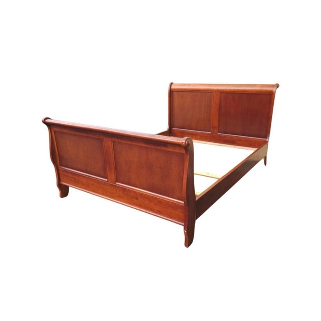 A Late 20th Century Classical Mahogany Queen Size Sleigh Bedstead. Great vintage Condition. Slats present. Measures 63" in...