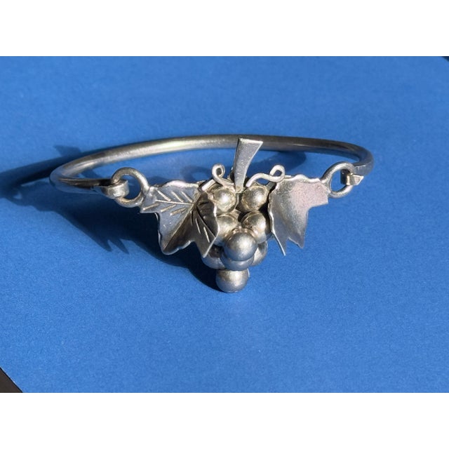 Silver Mid Century Mexican Sterling Silver Grape Cluster Split Cuff Bracelet For Sale - Image 8 of 9