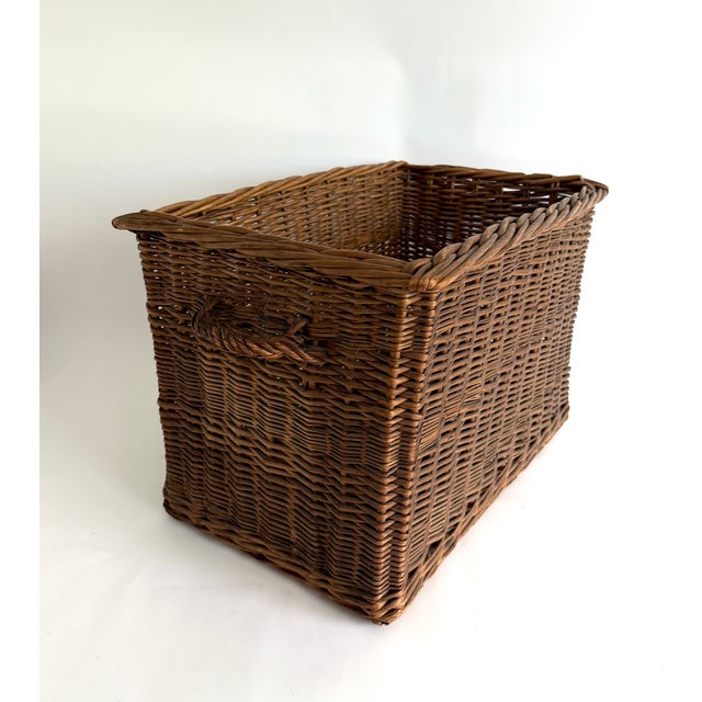 French Wicker Elongated Basket W/ Handle For Sale In Los Angeles - Image 6 of 7