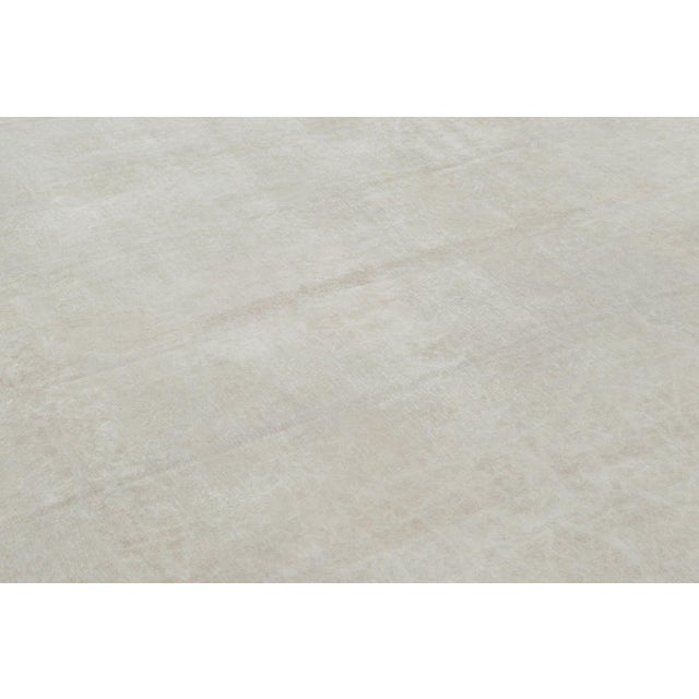 1950s Vintage Distressed Textural Rug With Tonal Florals in Ivory Hues - Rug & Kilim For Sale - Image 5 of 9