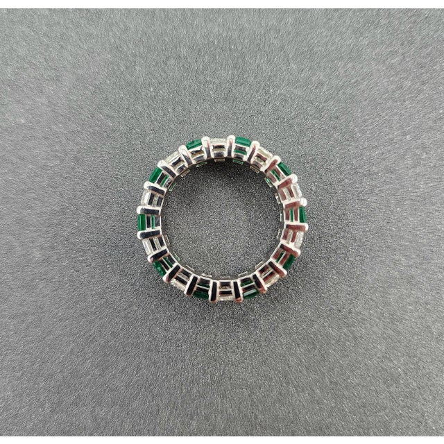 6.03 Ct Emerald Cut Colombian Emerald & Diamond Band Size 5.75 For Sale - Image 9 of 9