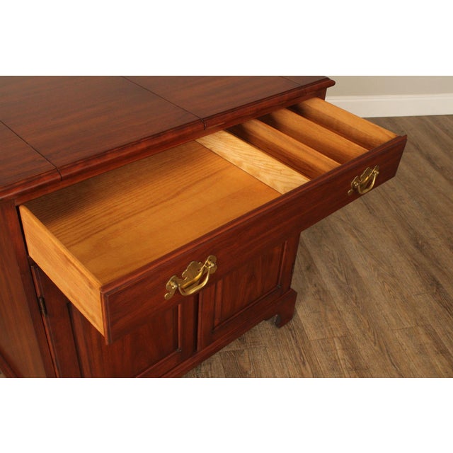 Brown Henkel Harris Chippendale Style Cherry Flip-Top Server Bar Cart For Sale - Image 8 of 12