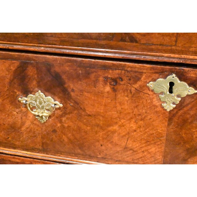 Queen Anne 18th Century English Queen Anne Highboy For Sale - Image 3 of 7