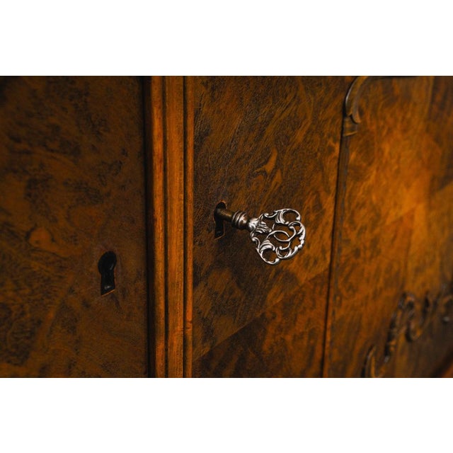 Art Deco Sideboard in Birch For Sale - Image 9 of 18