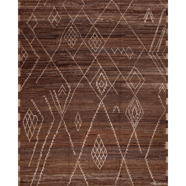 Nazmiyal Collection Tribal Geometric Pattern Modern Area Rug For Sale