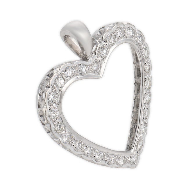 Vintage 1.00 Carat Diamond 14k White Gold Heart Pendant For Sale - Image 4 of 6