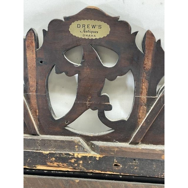 Antique Georgian Mahogany Mirror | Gilt Phoenix Crest, Hammered Gold Frame For Sale - Image 14 of 14