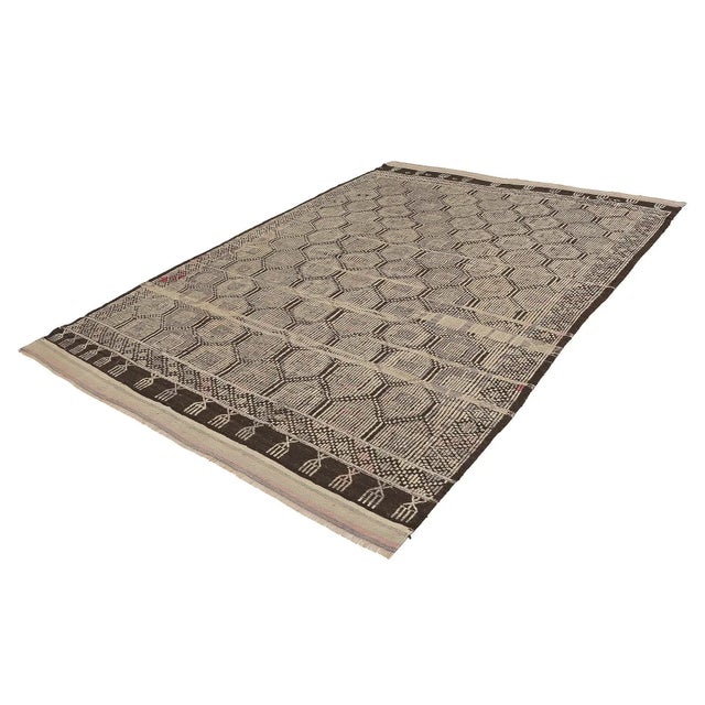 Traditional Mid 20th Century Vintage Decorative Embroidered Kilim Rug For Sale - Image 3 of 7