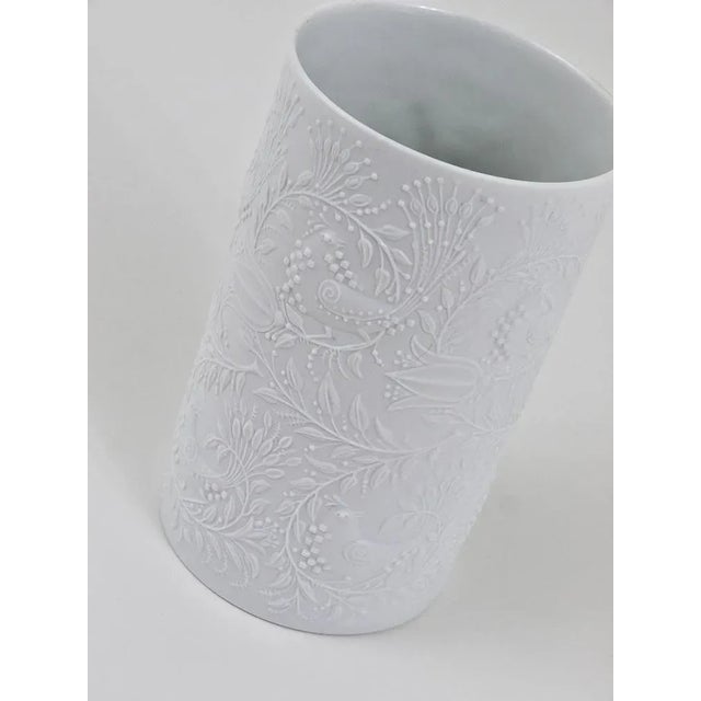 White Relief Up Art Porcelain Vase by Bjorn Wiinblad for Rosenthal Studio-Line, 1960s For Sale - Image 3 of 9