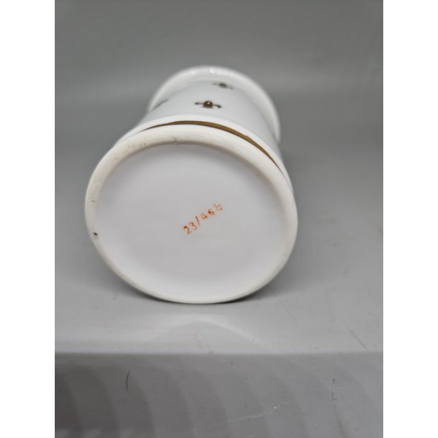 Art Deco Vintage Fleur-De-Lis Porcelain Apothecary Corked Bottle For Sale - Image 3 of 4