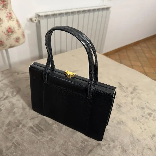 1950s High Quality Black Leather and Brass Hardware Italian Evening Bag For Sale - Image 14 of 18