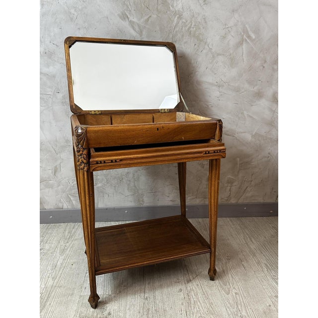 Art Nouveau Dressing Table in Walnut, 1890s For Sale - Image 10 of 14
