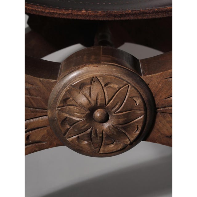 Renaissance Revival Oak Dante Chair, Sweden, 1850s, in Very Good conditions. Designed 1890 to 1919