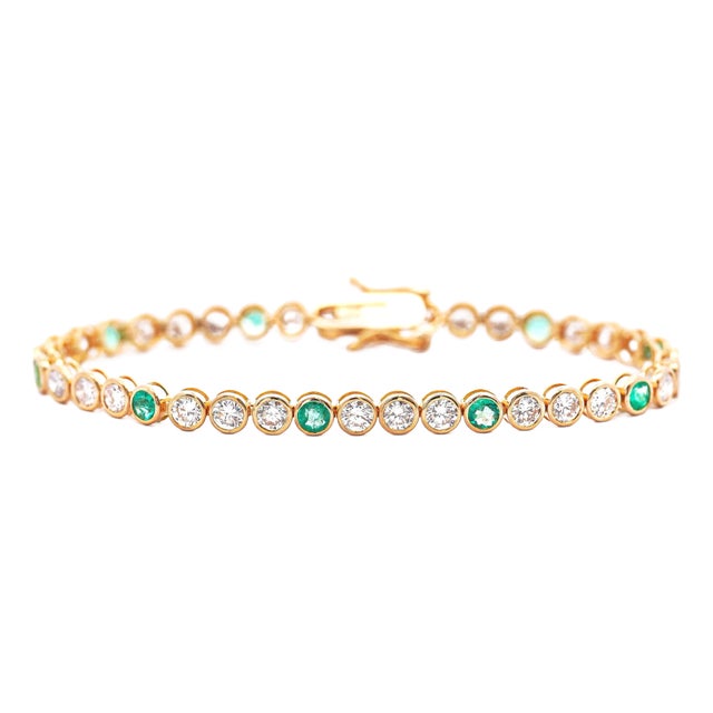 7 Carat Diamond and Emerald Bezel Set 14k Gold Tennis Bracelet For Sale