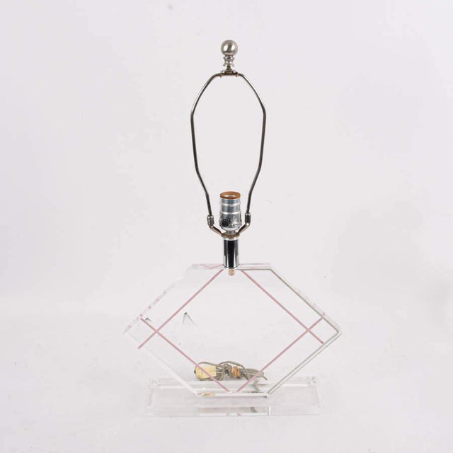 Pair of 1970s Lucite Table Lamps With Geometric Diamond Bases and Red Line Accents, Mid‑Century Modern For Sale - Image 4 of 4