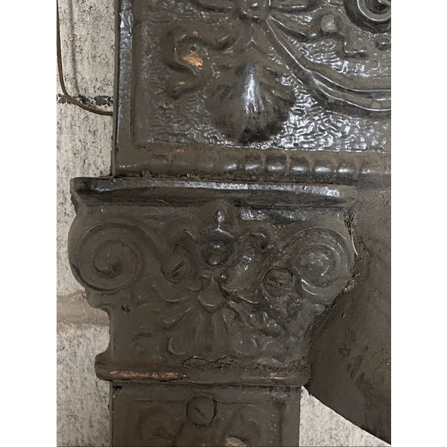 30.5” wide 25” tall Opening 20” wide x 24” tall Needs good cleaning, painting if needed. Overall in good working...