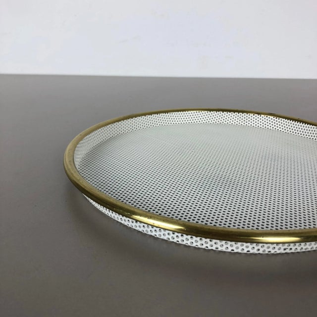 French Rigituelle Metal Tray in the style of Mathieu Mategot, 1960s For Sale - Image 4 of 16