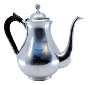 Silver Kettle with Smooth Body and Lid Topped