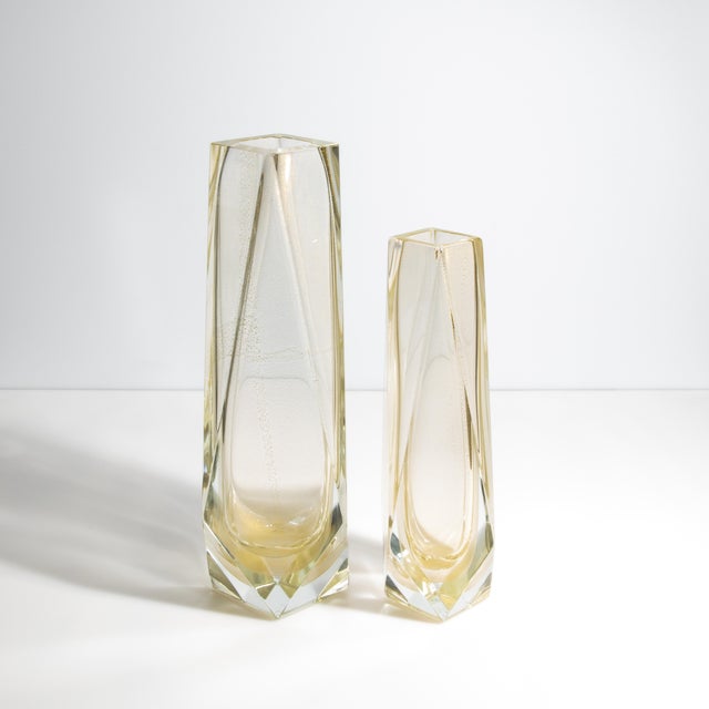 Gold Hand Blown Murano Vase Goccia in Clear With 24-Karat Gold Flecks Large For Sale - Image 8 of 11