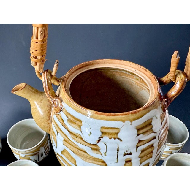 Vintage Japanese Stoneware Tea Set – Mid-Century Wicker Handle Teapot & Cups For Sale In Miami - Image 6 of 10