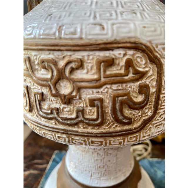 1960s Vintage Italian Terracotta Lamp in the Style of James Mont For Sale - Image 4 of 11