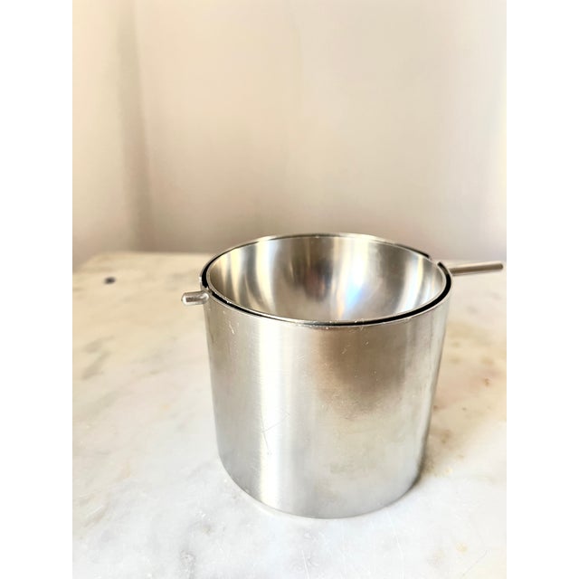 Vintage Danish Cylinda Line Tiltable Ashtrays by Arne Jacobsen for Stelton, 1970s, Set of 2 For Sale - Image 9 of 14