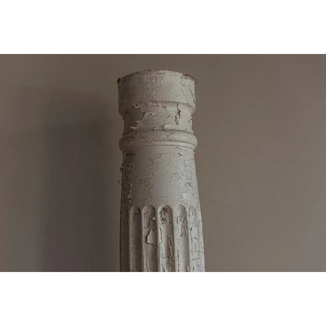 Painted Fluted Pine Pillars, 1920s, Set of 2 For Sale - Image 4 of 10