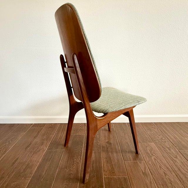 Mid Century Danish Modern Unmarked Arne Hovmand Olsen High Back Teak Dining Chair MCM For Sale In Palm Springs - Image 6 of 7