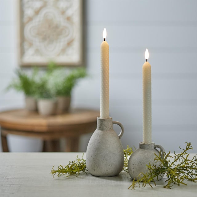 Kenneth Ludwig Chicago FIA WickBeige Textured Taper Candle (Set of 2) For Sale - Image 4 of 4