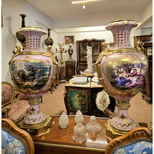 French Sèvres Porcelain Decorative Vase Set With Hand-Painted Artwork, Gold Leaf Accents & Bronze Mounts For Sale - Image 4 of 4