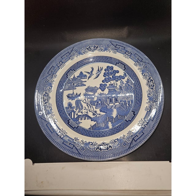 American Vintage Churchill Blue Willow Dinner Plates, Set of Two For Sale - Image 3 of 4