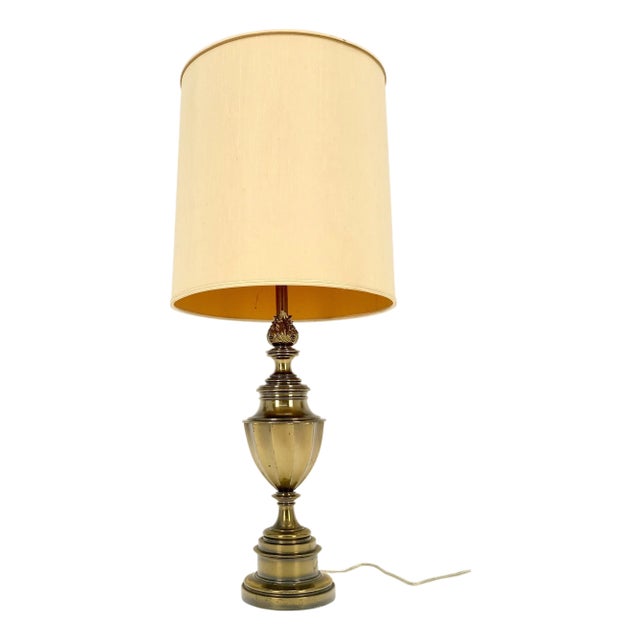 Mid Century Modern c1970s Brass Vase Cup Shape Table Lamp For Sale
