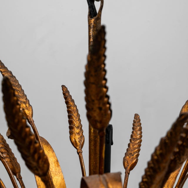 20th Century Italian Gilded Florentine Tole Wheat Sheaf Chandelier by Hans Kögl For Sale In Greensboro - Image 6 of 18