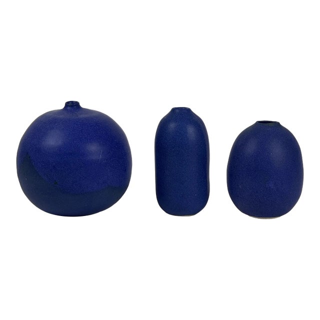 Vintage Signed Ceramic Vases in Two Shades of Purple Blue- Set of 3 For Sale