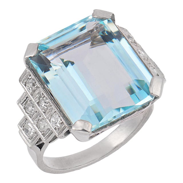 1930s Art Deco 9.90 Carat Aquamarine Diamond Platinum Cocktail Ring, Size 3.5 For Sale