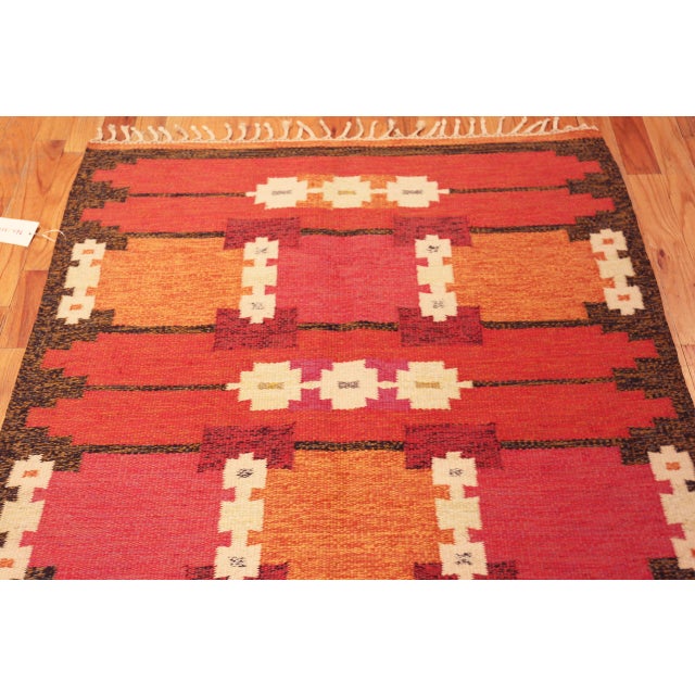 Mid-Century Modern Nazmiyal Collection Vintage Swedish Kilim Rug For Sale - Image 3 of 10