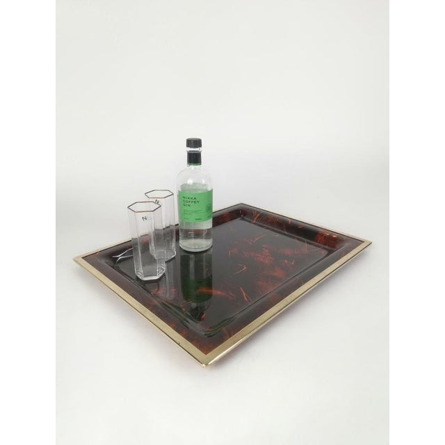 Vintage Serving Tray in Faux Tortoiseshell Acrylic Glass and Brass, Italy, 1970s For Sale - Image 15 of 17