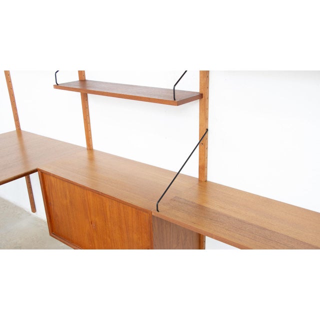 Royal System Bookcase with Extendable Table by Poul Cadovius, 1960s For Sale - Image 10 of 11