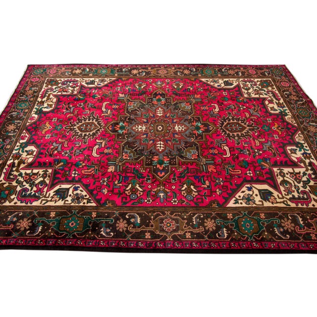 1940s Vintage Persian Heriz Handmade Pink Flroral Wool Rug For Sale - Image 4 of 12