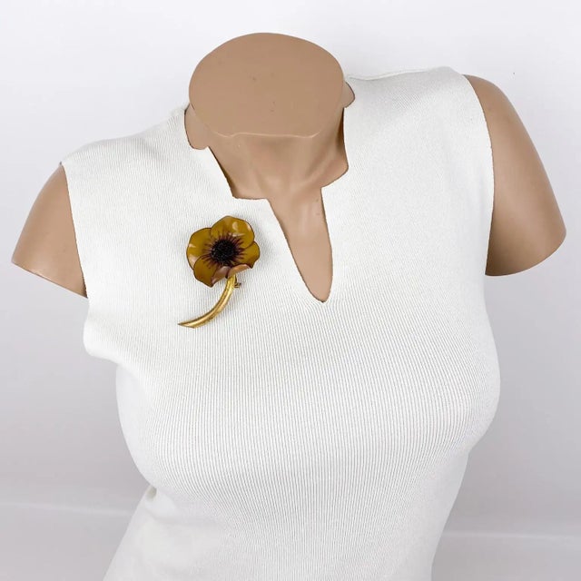 Contemporary Francoise Montague Resin Brooch Cocoa Brown Poppy Flower For Sale - Image 3 of 8